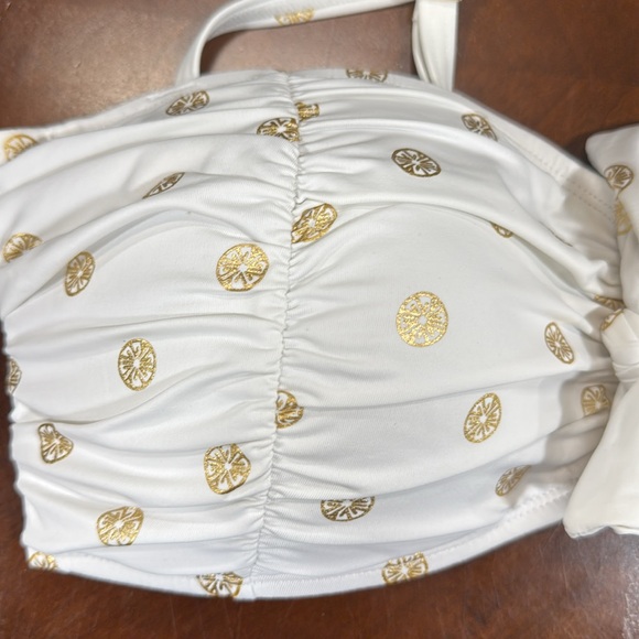 LILLY PULITZER Cassia Ruffle Bikini Top Size 10 in excellent preowned condition - Picture 8 of 10